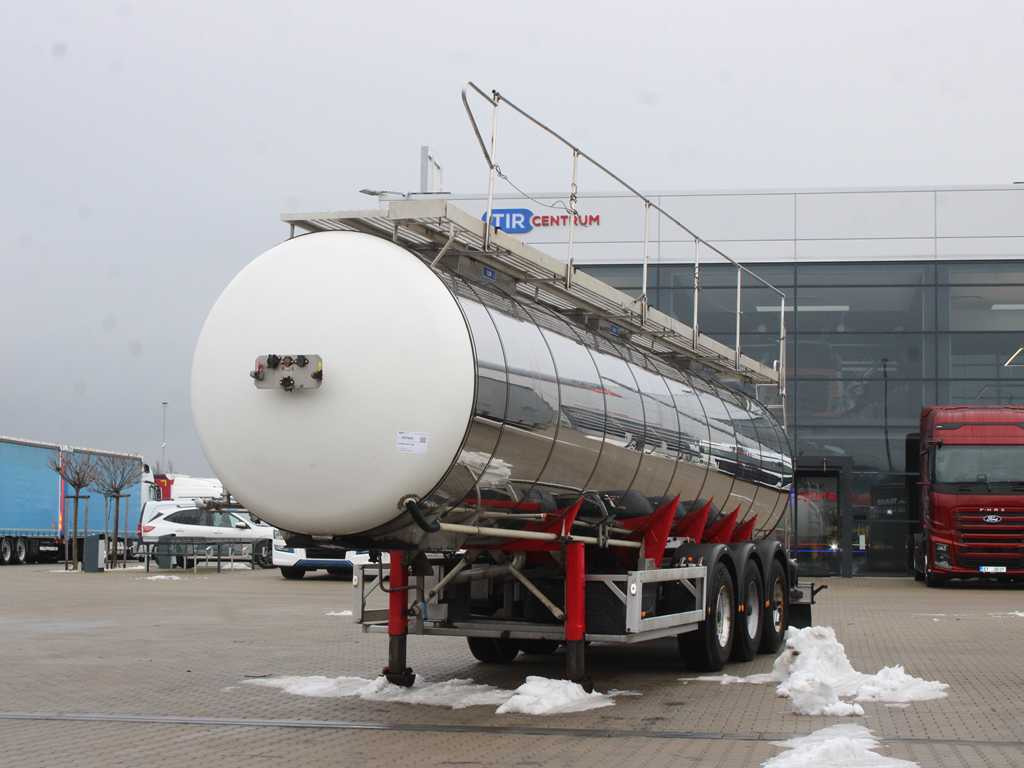 Feldbinder TSA, LIFT AXLE, 32 m³ - Полуприцеп-цистерна: фото 1 Feldbinder TSA, LIFT AXLE, 32 m³ - Полуприцеп-цистерна: фото 1