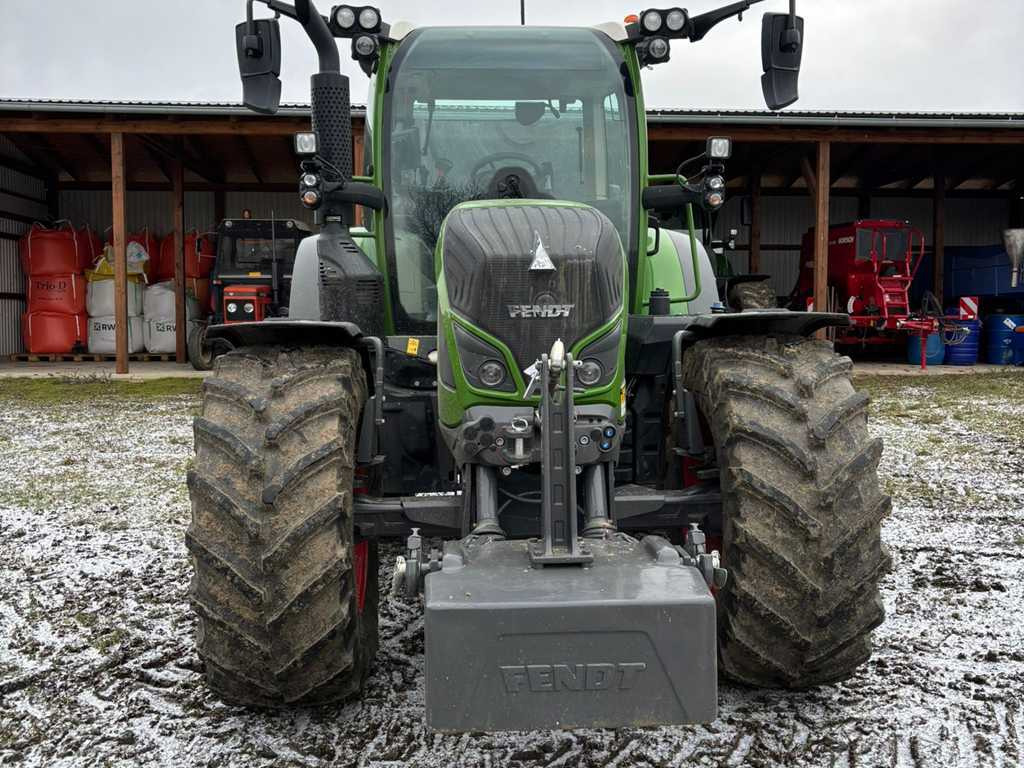 Fendt FENDT 516, NAVIGATION - Трактор: фото 1 Fendt FENDT 516, NAVIGATION - Трактор: фото 1
