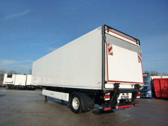 Krone SZ/K Carrier Maxima 1300 1-achsauflieger mit Hebebühne - Изотермический полуприцеп: фото 4 Krone SZ/K Carrier Maxima 1300 1-achsauflieger mit Hebebühne - Изотермический полуприцеп: фото 4