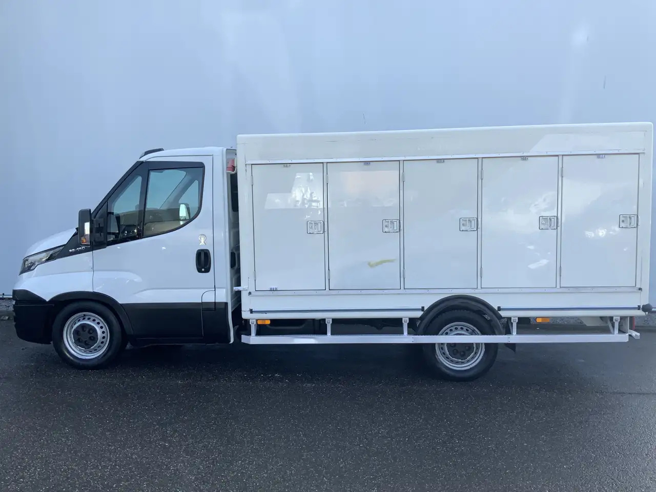 Iveco Daily 35S13 2.3 345 IJswagen -0.40 gr 10 deuren Euro 5 B - Фургон-рефрижератор: фото 3 Iveco Daily 35S13 2.3 345 IJswagen -0.40 gr 10 deuren Euro 5 B - Фургон-рефрижератор: фото 3