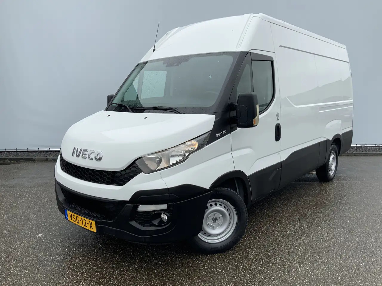 Iveco Daily 35S13V 2.3 352 H2 L3 Airco 3 Zits Opstap Euro 5 - Цельнометаллический фургон: фото 1 Iveco Daily 35S13V 2.3 352 H2 L3 Airco 3 Zits Opstap Euro 5 - Цельнометаллический фургон: фото 1