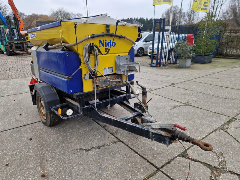 NIDO Stratos B08-15 nat zoutstrooier aanhanger - Разбрасыватель песка/ Соли: фото 4 NIDO Stratos B08-15 nat zoutstrooier aanhanger - Разбрасыватель песка/ Соли: фото 4