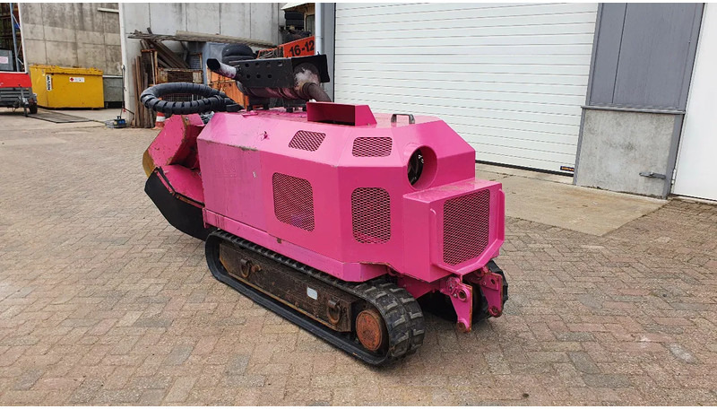 Onbekend Bandit 2900T stobbenfrees/stronkenfrees met afstandsbediening - Измельчитель пней: фото 3 Onbekend Bandit 2900T stobbenfrees/stronkenfrees met afstandsbediening - Измельчитель пней: фото 3