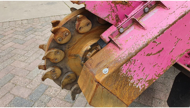 Onbekend Bandit 2900T stobbenfrees/stronkenfrees met afstandsbediening - Измельчитель пней: фото 5 Onbekend Bandit 2900T stobbenfrees/stronkenfrees met afstandsbediening - Измельчитель пней: фото 5