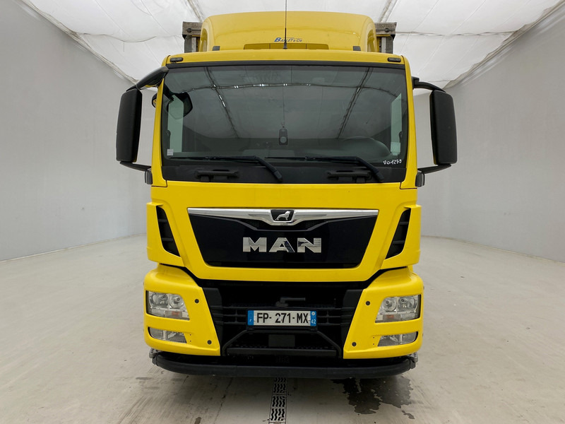 MAN TGS 18.320 - Тентованный грузовик: фото 2 MAN TGS 18.320 - Тентованный грузовик: фото 2