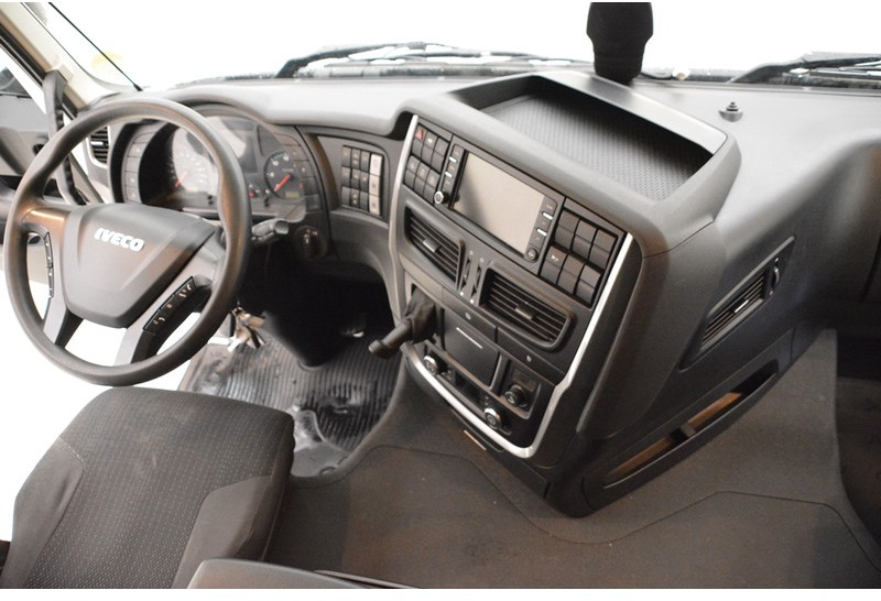 Тягач Iveco Stralis AS440S40 LNG Natural Power: фото 8 Тягач Iveco Stralis AS440S40 LNG Natural Power: фото 8