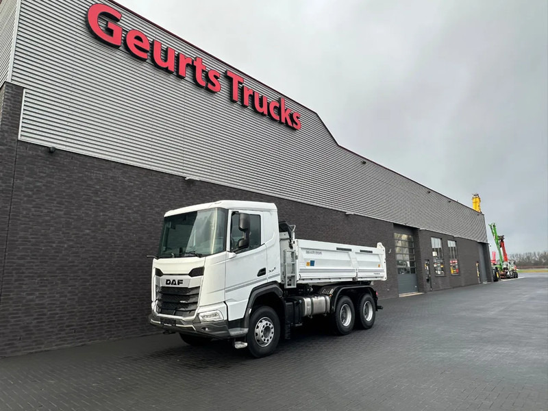 DAF XFC 480 FAT 6X4 + 3 ZIJDIGE KIPPER/TIPPER BORD MATIC - Самосвал: фото 2 DAF XFC 480 FAT 6X4 + 3 ZIJDIGE KIPPER/TIPPER BORD MATIC - Самосвал: фото 2