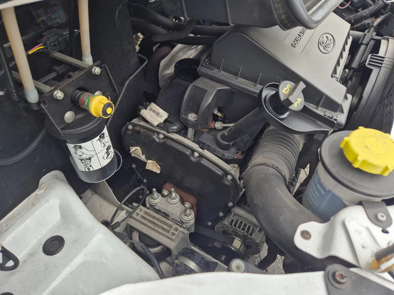 Camper ROLLER TEAM AUTOROLLER 595 P.. trekhaak,eerste eigenaar. - Полуинтегрированный автодом: фото 5 Camper ROLLER TEAM AUTOROLLER 595 P.. trekhaak,eerste eigenaar. - Полуинтегрированный автодом: фото 5