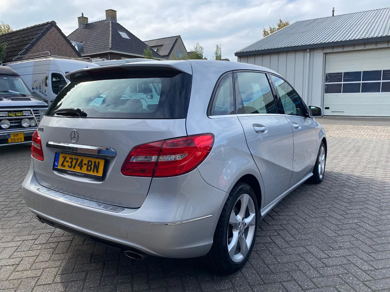 Mercedes-Benz B-Klasse 180 Ambition autom. panoramadak - Внедорожник: фото 4 Mercedes-Benz B-Klasse 180 Ambition autom. panoramadak - Внедорожник: фото 4