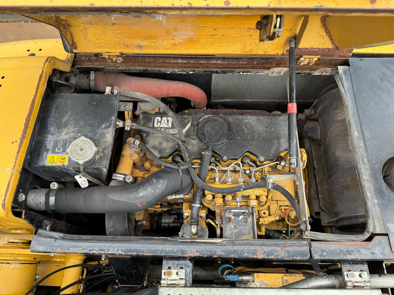 Колёсный экскаватор Caterpillar M315D: фото 17