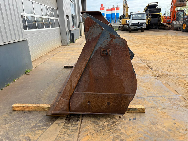 Doosan Bucket DL450 4600 l - Ковш: фото 3 Doosan Bucket DL450 4600 l - Ковш: фото 3