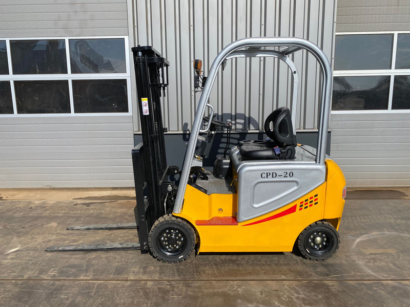 EASY LIFT CPD 20 Forklift - 2.000 kg loading cap. - Вилочный погрузчик: фото 1 EASY LIFT CPD 20 Forklift - 2.000 kg loading cap. - Вилочный погрузчик: фото 1