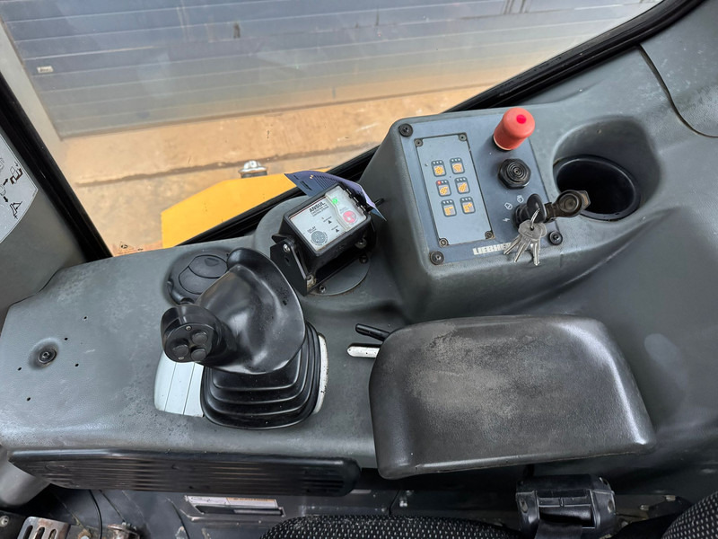 Бульдозер Liebherr PR736 LGP: фото 20 Бульдозер Liebherr PR736 LGP: фото 20