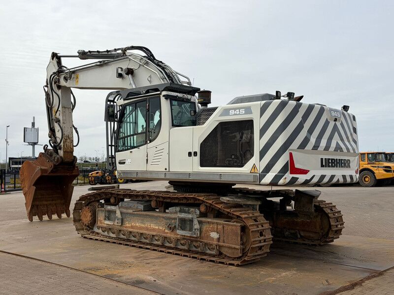 Liebherr R945 LCV (R944 / R946 / R950) - Гусеничный экскаватор: фото 3 Liebherr R945 LCV (R944 / R946 / R950) - Гусеничный экскаватор: фото 3
