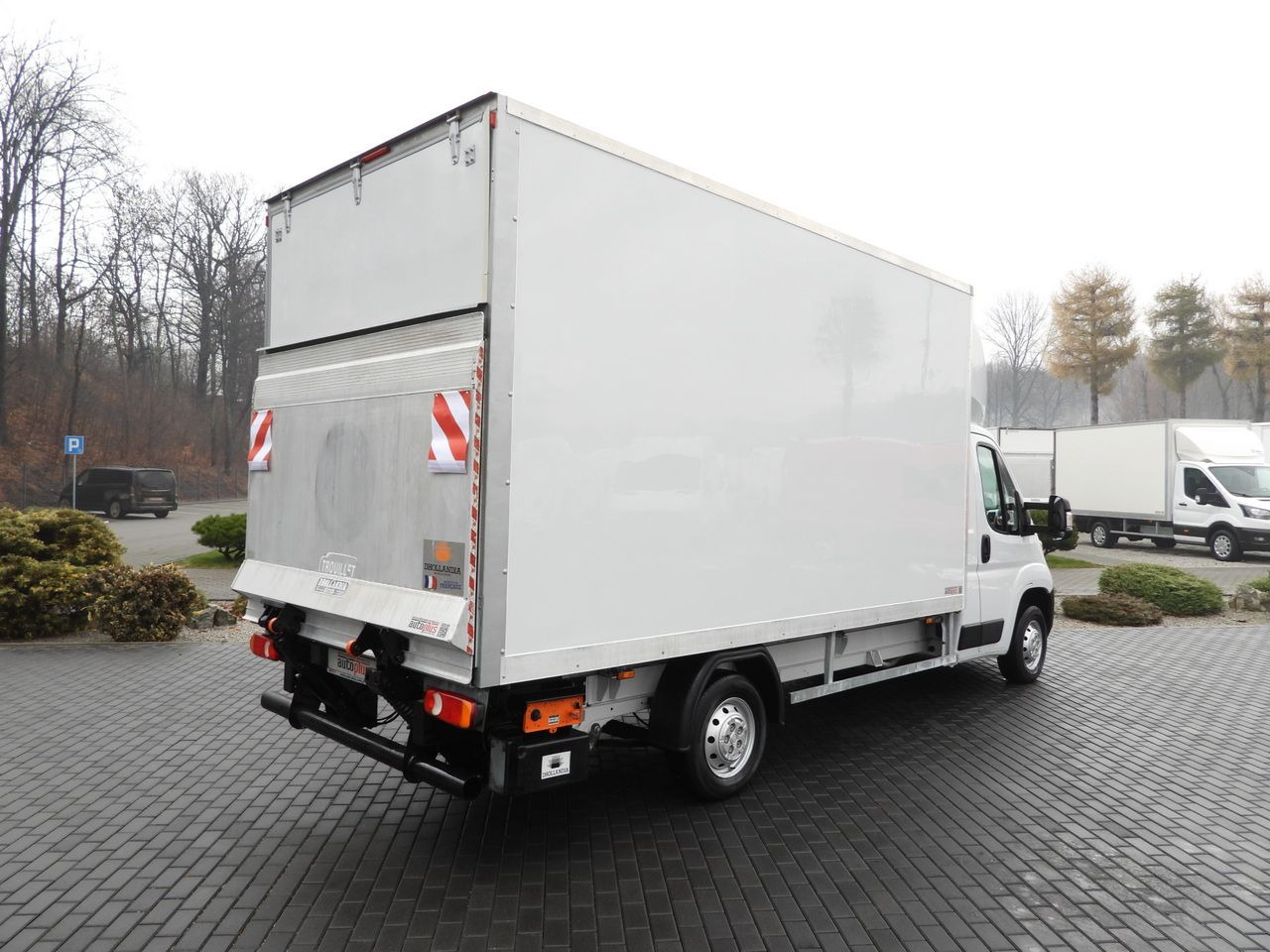 FIAT DUCATO BOX LIFT 8 PALLETS CRUISE CONTROL NAVIGATION LED LIGHTS AIR CONDITIONING 130HP - Фургон с закрытым кузовом: фото 3 FIAT DUCATO BOX LIFT 8 PALLETS CRUISE CONTROL NAVIGATION LED LIGHTS AIR CONDITIONING 130HP - Фургон с закрытым кузовом: фото 3