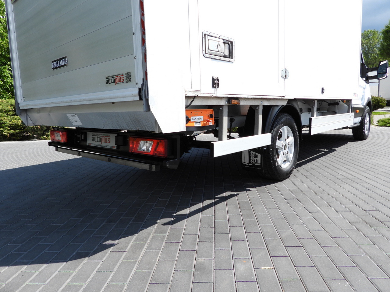 Фургон с закрытым кузовом FORD TRANSIT BOX LIFT 8 PALLETS CRUISE CONTROL LED LIGHTS AIR CONDITIONING 130HP: фото 33 Фургон с закрытым кузовом FORD TRANSIT BOX LIFT 8 PALLETS CRUISE CONTROL LED LIGHTS AIR CONDITIONING 130HP: фото 33