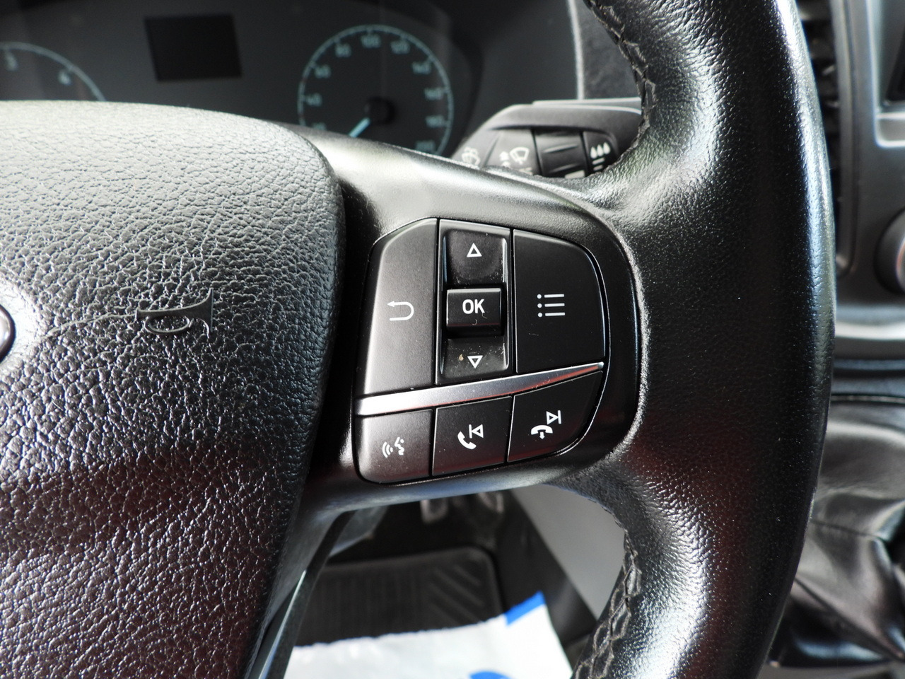 Фургон с закрытым кузовом FORD TRANSIT BOX LIFT 8 PALLETS CRUISE CONTROL LED LIGHTS AIR CONDITIONING 130HP: фото 41 Фургон с закрытым кузовом FORD TRANSIT BOX LIFT 8 PALLETS CRUISE CONTROL LED LIGHTS AIR CONDITIONING 130HP: фото 41