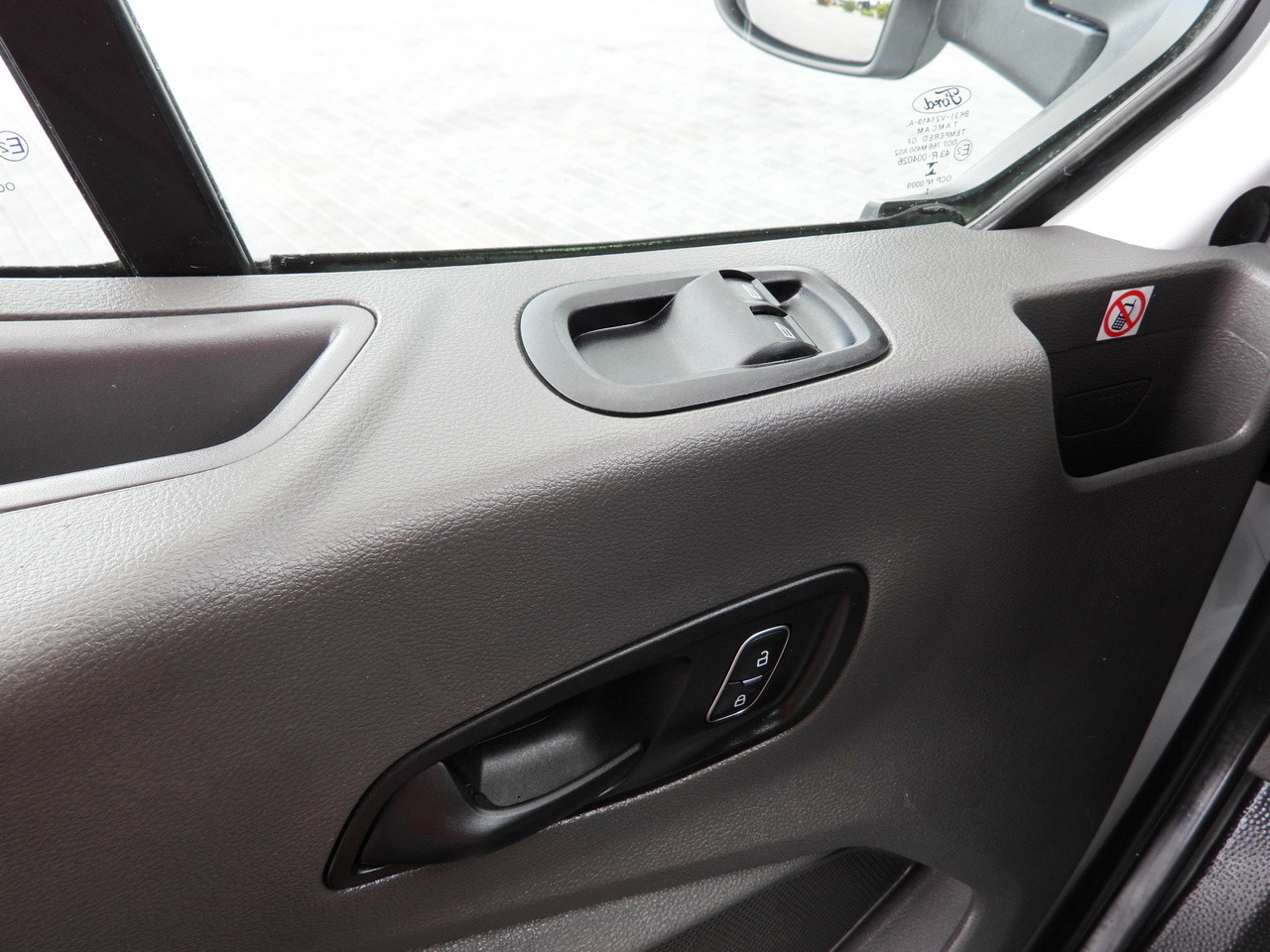 Фургон с закрытым кузовом FORD TRANSIT BOX LIFT 8 PALLETS CRUISE CONTROL LED LIGHTS AIR CONDITIONING 130HP: фото 36 Фургон с закрытым кузовом FORD TRANSIT BOX LIFT 8 PALLETS CRUISE CONTROL LED LIGHTS AIR CONDITIONING 130HP: фото 36