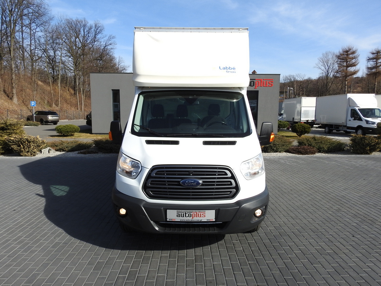 FORD TRANSIT BOX LIFT 8 PALLETS CRUISE CONTROL LED LIGHTS TWIN WHEELS AIR CONDITIONING 170HP - Фургон с закрытым кузовом: фото 5 FORD TRANSIT BOX LIFT 8 PALLETS CRUISE CONTROL LED LIGHTS TWIN WHEELS AIR CONDITIONING 170HP - Фургон с закрытым кузовом: фото 5