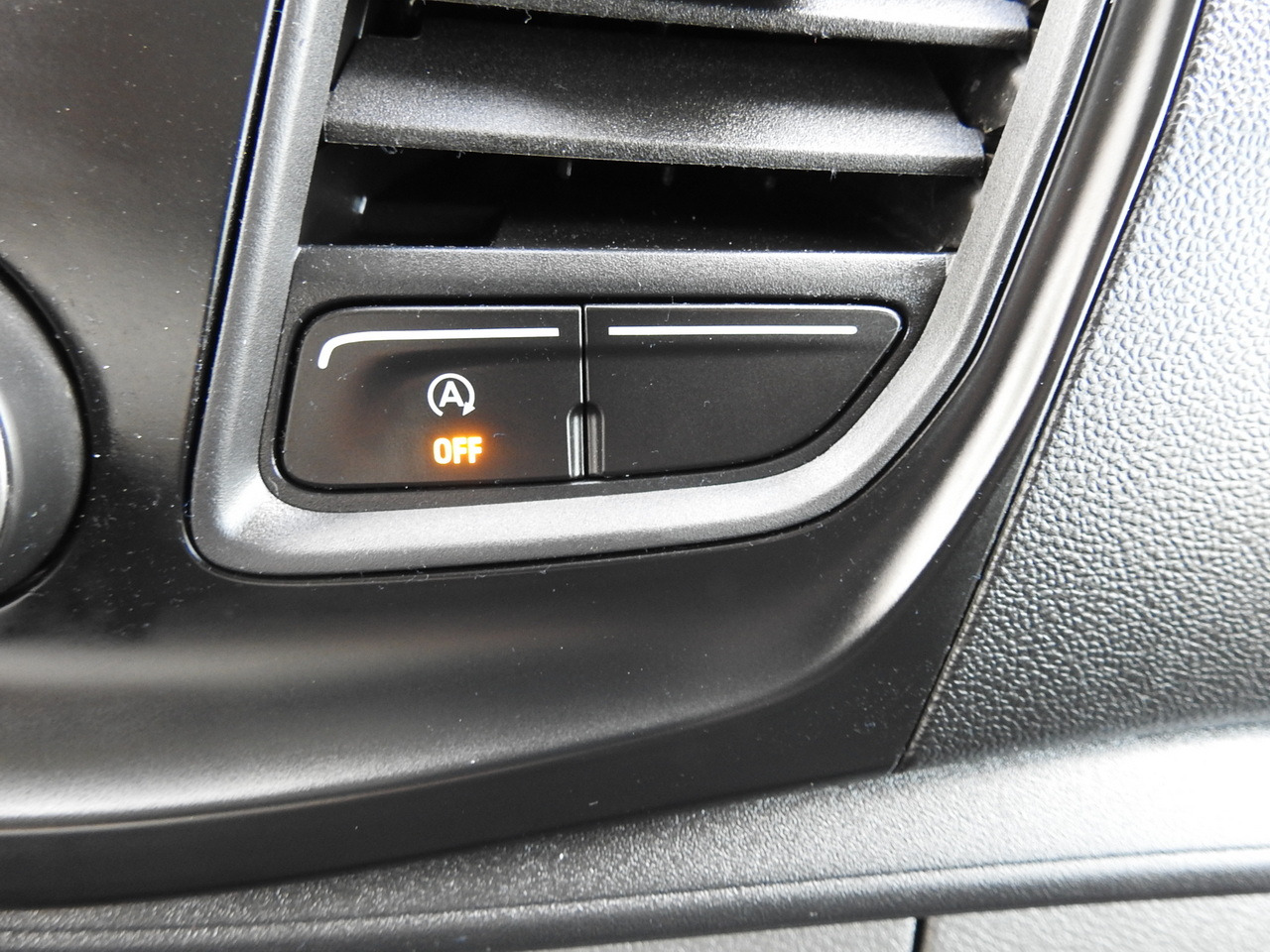 Фургон-рефрижератор FORD TRANSIT REGRIGERATOR BOX 0*C POWER SUPPLY 230V CRUISE CONTROL AIR CONDITIONING TWIN WHEELS 170HP: фото 43 Фургон-рефрижератор FORD TRANSIT REGRIGERATOR BOX 0*C POWER SUPPLY 230V CRUISE CONTROL AIR CONDITIONING TWIN WHEELS 170HP: фото 43