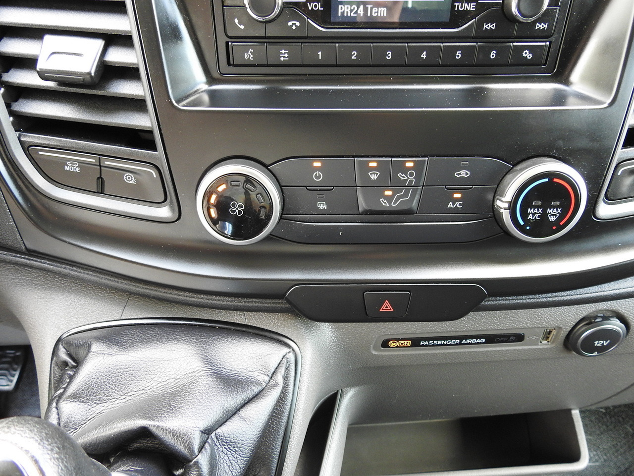 Фургон-рефрижератор FORD TRANSIT REGRIGERATOR BOX 0*C POWER SUPPLY 230V CRUISE CONTROL AIR CONDITIONING TWIN WHEELS 170HP: фото 40 Фургон-рефрижератор FORD TRANSIT REGRIGERATOR BOX 0*C POWER SUPPLY 230V CRUISE CONTROL AIR CONDITIONING TWIN WHEELS 170HP: фото 40