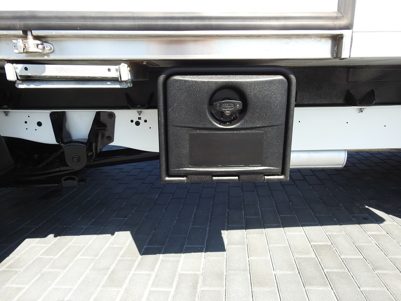 Фургон-рефрижератор FORD TRANSIT REGRIGERATOR BOX 0*C POWER SUPPLY 230V CRUISE CONTROL AIR CONDITIONING TWIN WHEELS 170HP: фото 26 Фургон-рефрижератор FORD TRANSIT REGRIGERATOR BOX 0*C POWER SUPPLY 230V CRUISE CONTROL AIR CONDITIONING TWIN WHEELS 170HP: фото 26