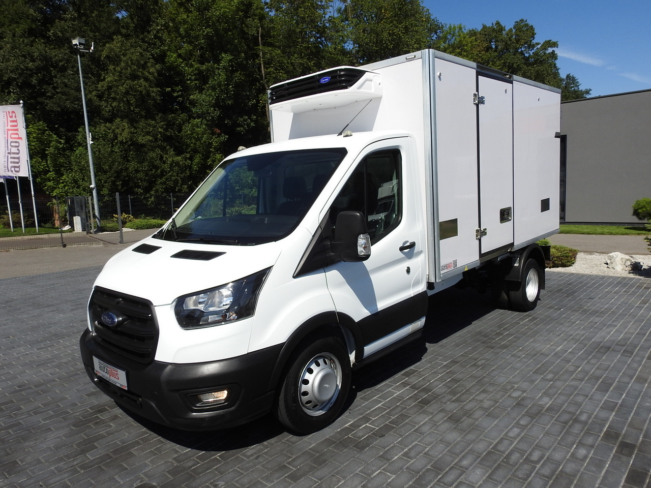 Фургон-рефрижератор FORD TRANSIT REGRIGERATOR BOX 0*C POWER SUPPLY 230V CRUISE CONTROL AIR CONDITIONING TWIN WHEELS 170HP: фото 6 Фургон-рефрижератор FORD TRANSIT REGRIGERATOR BOX 0*C POWER SUPPLY 230V CRUISE CONTROL AIR CONDITIONING TWIN WHEELS 170HP: фото 6