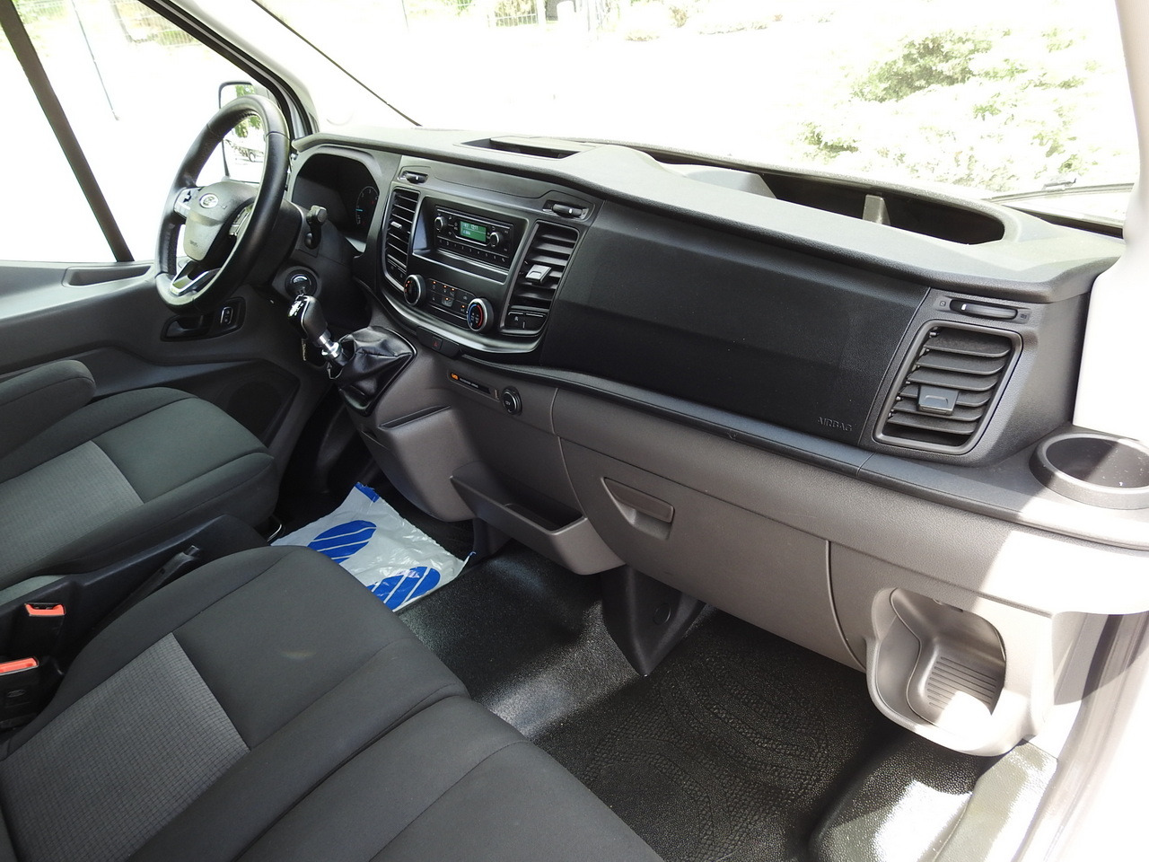 Фургон-рефрижератор FORD TRANSIT REGRIGERATOR BOX 0*C POWER SUPPLY 230V CRUISE CONTROL AIR CONDITIONING TWIN WHEELS 170HP: фото 46 Фургон-рефрижератор FORD TRANSIT REGRIGERATOR BOX 0*C POWER SUPPLY 230V CRUISE CONTROL AIR CONDITIONING TWIN WHEELS 170HP: фото 46