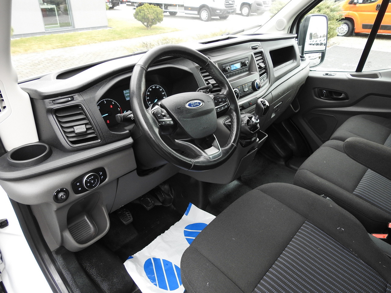 FORD TRANSIT TIPPER LED LIGHTS TWIN WHEELS AIR CONDITIONING 130HP - Малотоннажный самосвал: фото 2 FORD TRANSIT TIPPER LED LIGHTS TWIN WHEELS AIR CONDITIONING 130HP - Малотоннажный самосвал: фото 2