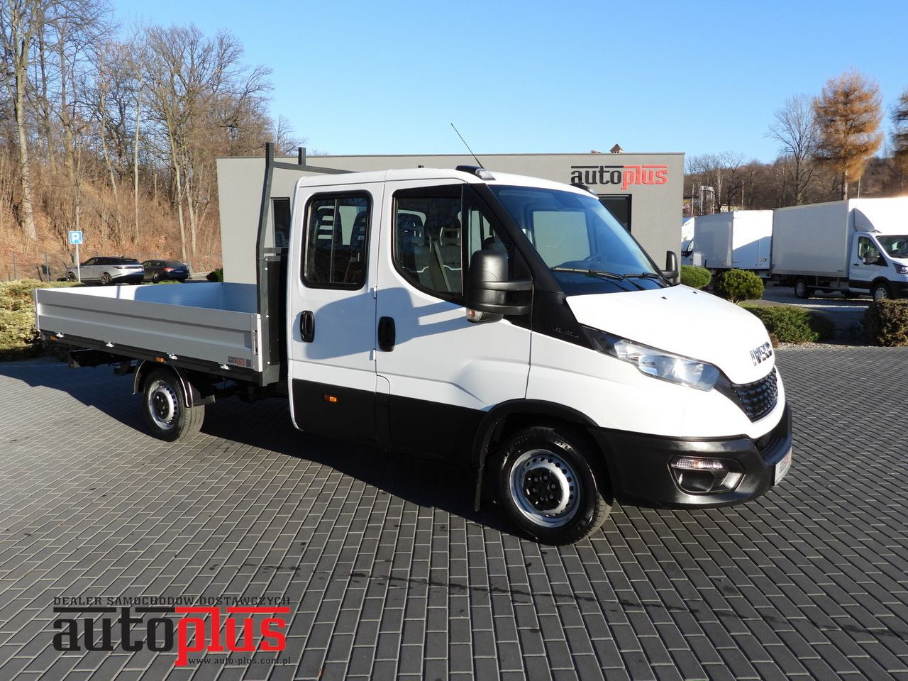 IVECO DAILY 35S14 STAKE BODY DOUBLE CABIN DOKA 7 SEATS CRUISE CONTROL AIR CONDITIONING 140HP - Грузопассажирский фургон: фото 1 IVECO DAILY 35S14 STAKE BODY DOUBLE CABIN DOKA 7 SEATS CRUISE CONTROL AIR CONDITIONING 140HP - Грузопассажирский фургон: фото 1