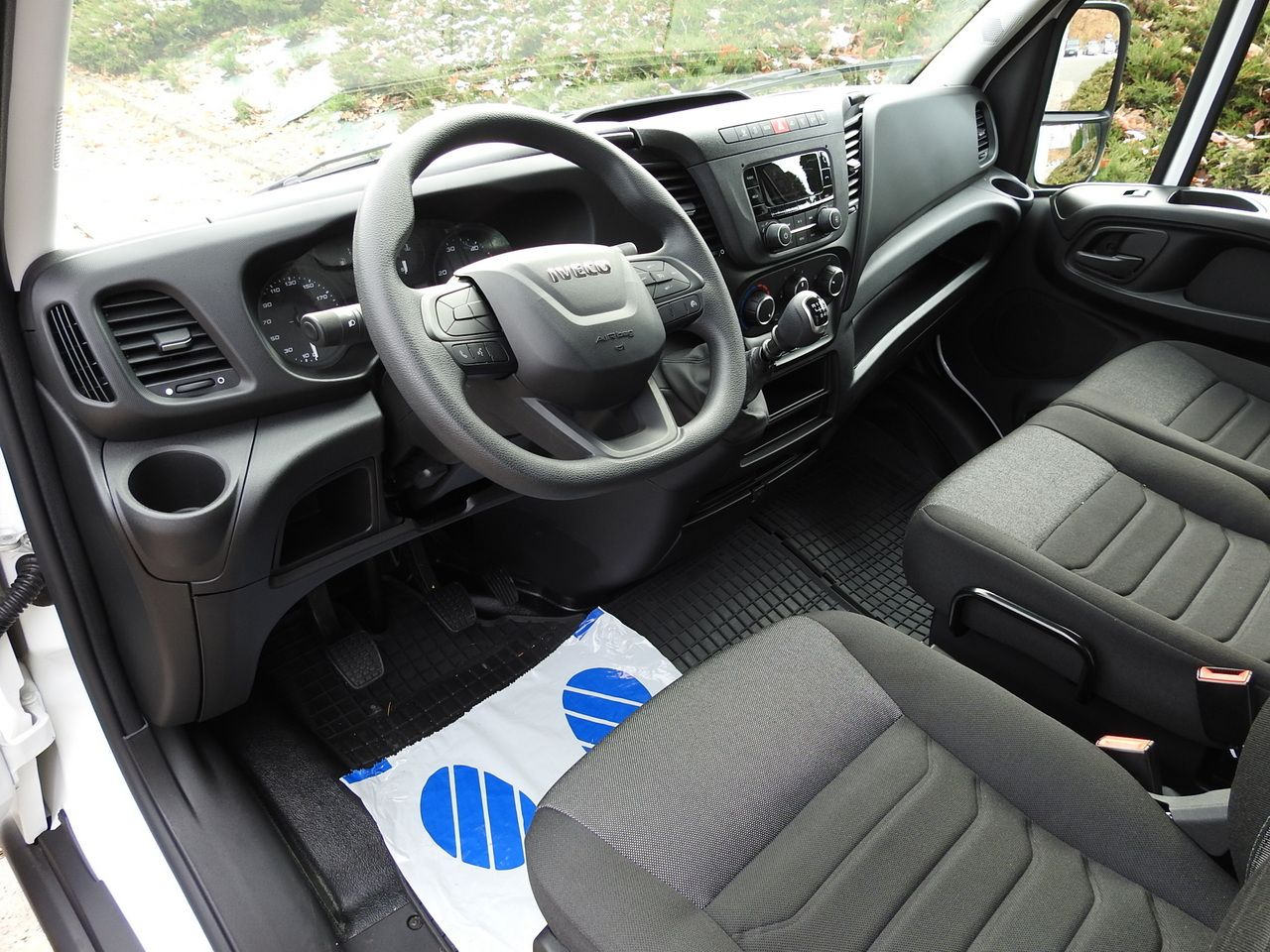 IVECO DAILY 35S16 NEW TARPAULIN LIFT 8 PALLETS CRUISE CONTROL AIR CONDITIONING 160HP - Тентованный фургон: фото 2 IVECO DAILY 35S16 NEW TARPAULIN LIFT 8 PALLETS CRUISE CONTROL AIR CONDITIONING 160HP - Тентованный фургон: фото 2