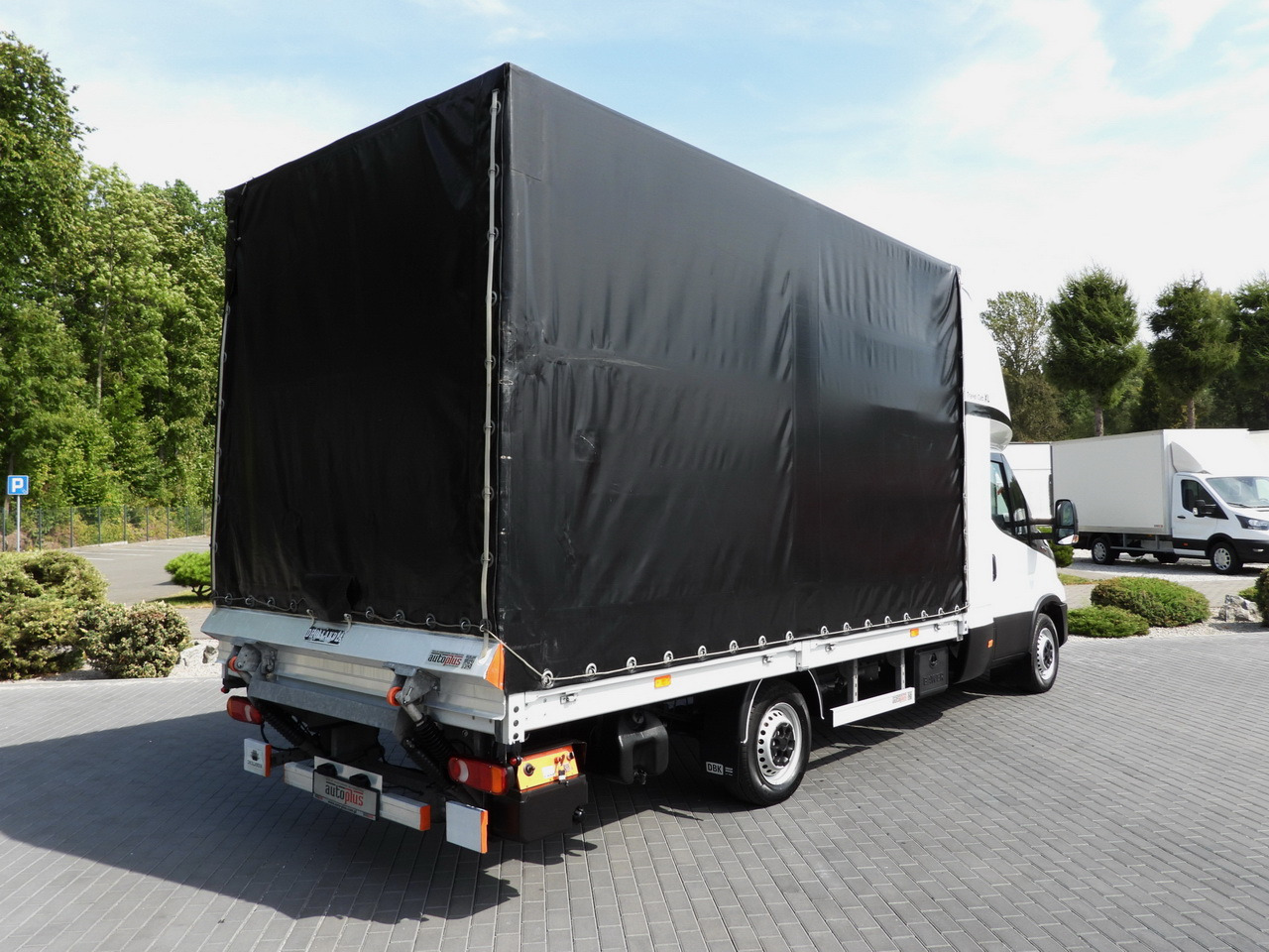 IVECO DAILY 35S18 TARPAULIN LIFT 8 PALLETS CRUISE CONTROL AIR CONDITIONING 180HP - Тентованный фургон: фото 3 IVECO DAILY 35S18 TARPAULIN LIFT 8 PALLETS CRUISE CONTROL AIR CONDITIONING 180HP - Тентованный фургон: фото 3
