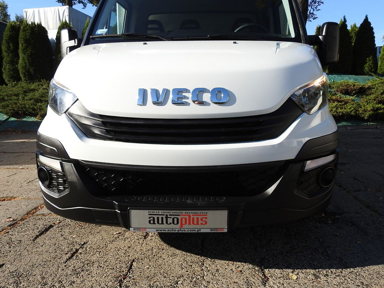 IVECO DAILY 35S18 TARPAULIN LIFT 8 PALLETS CRUISE CONTROL AIR CONDITIONING 180HP - Тентованный фургон: фото 5 IVECO DAILY 35S18 TARPAULIN LIFT 8 PALLETS CRUISE CONTROL AIR CONDITIONING 180HP - Тентованный фургон: фото 5