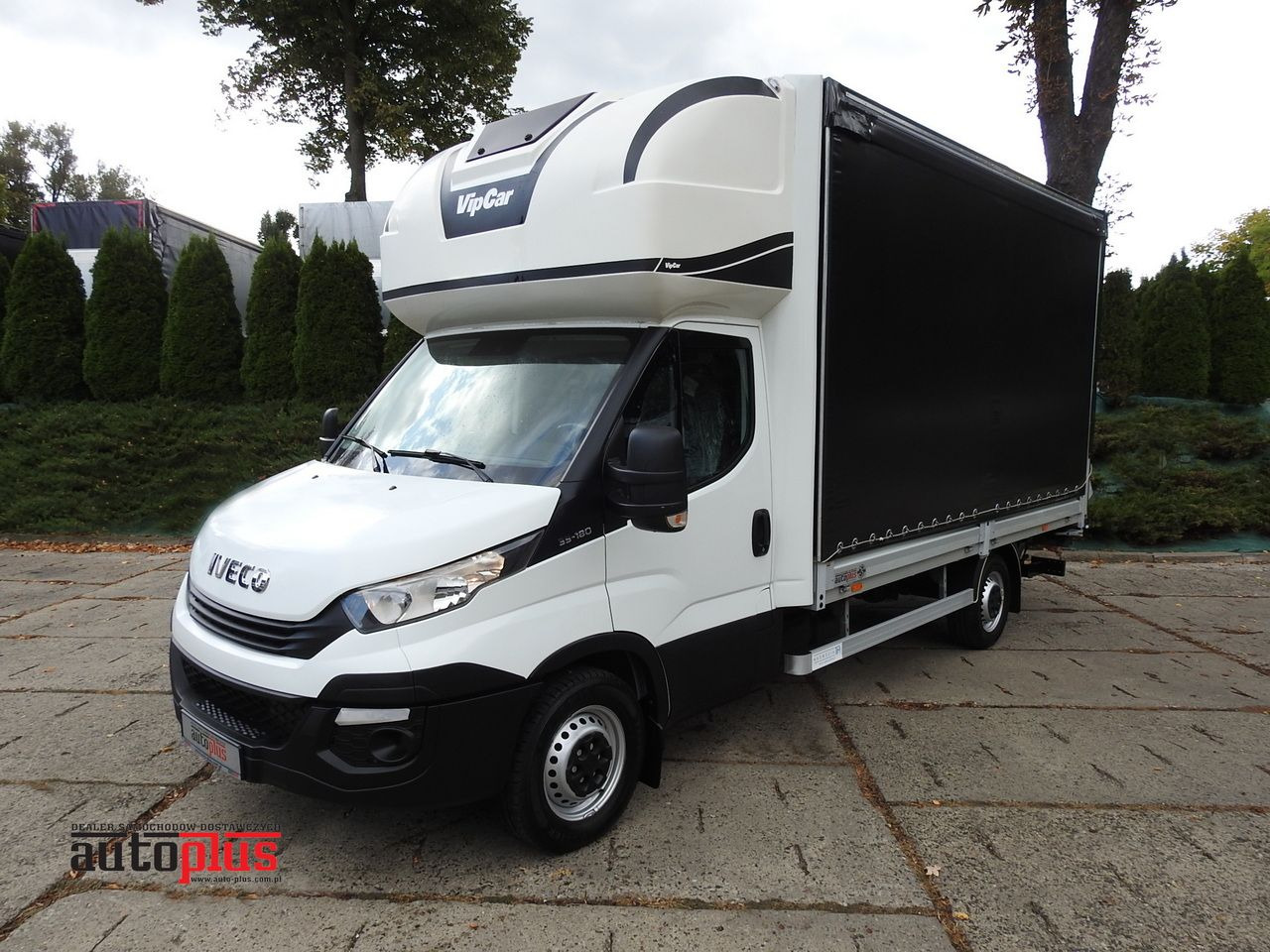 IVECO DAILY 35S18 TARPAULIN LIFT 8 PALLETS CRUISE CONTROL AIR CONDITIONING 180HP - Тентованный фургон: фото 1 IVECO DAILY 35S18 TARPAULIN LIFT 8 PALLETS CRUISE CONTROL AIR CONDITIONING 180HP - Тентованный фургон: фото 1
