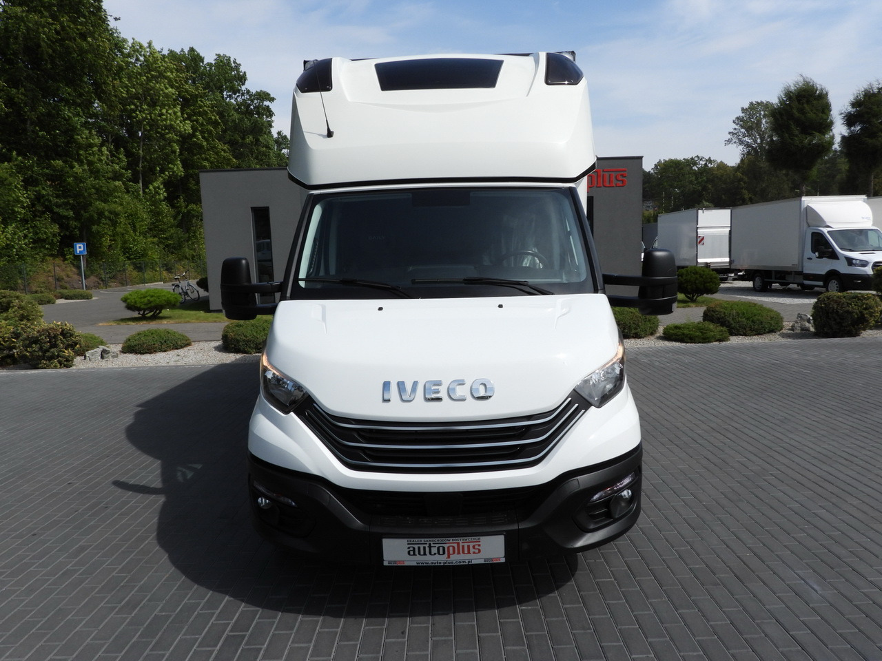 IVECO DAILY 35S18 TARPAULIN LIFT 8 PALLETS CRUISE CONTROL AIR CONDITIONING 180HP - Тентованный фургон: фото 5 IVECO DAILY 35S18 TARPAULIN LIFT 8 PALLETS CRUISE CONTROL AIR CONDITIONING 180HP - Тентованный фургон: фото 5