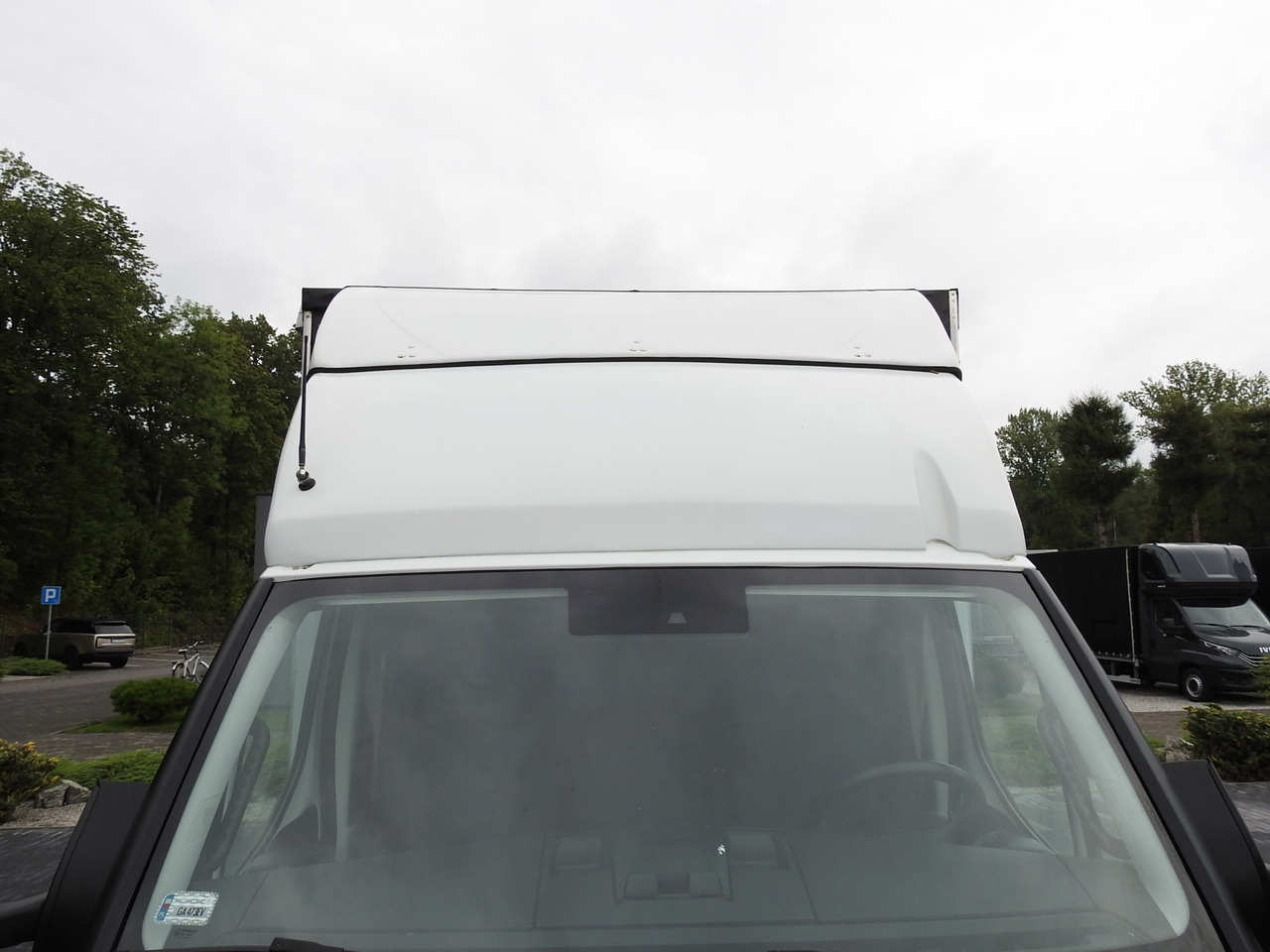 Тентованный грузовик IVECO DAILY 70C18 TARPAULIN LIFT 12 PALLETS WEBASTO CRUISE CONTROL TWIN WHEELS AIR CONDITIONING  180HP: фото 18