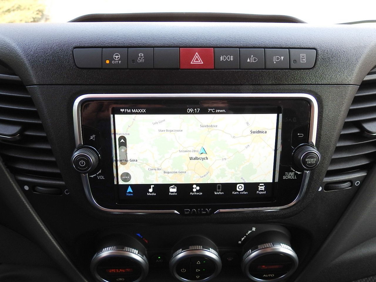 Новый Тентованный фургон IVECO DAILY NEW TARPAULIN 10 PALLETS WEBASTO CRUISE CONTROL NAVIGATION AIR CONDITIONING LED LIGHTS  180HP: фото 41