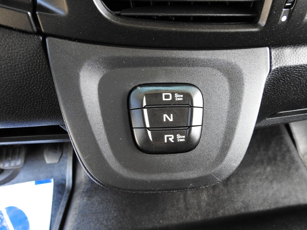 Тентованный грузовик IVECO EUROCARGO 120 - 220 TARPAULIN LIFT 20 PALLETS LED LIGHTS AUTOMATIC TRANSMISSION HI-MATIC TWIN WHEELS AIR CONDITIONING  220HP: фото 41