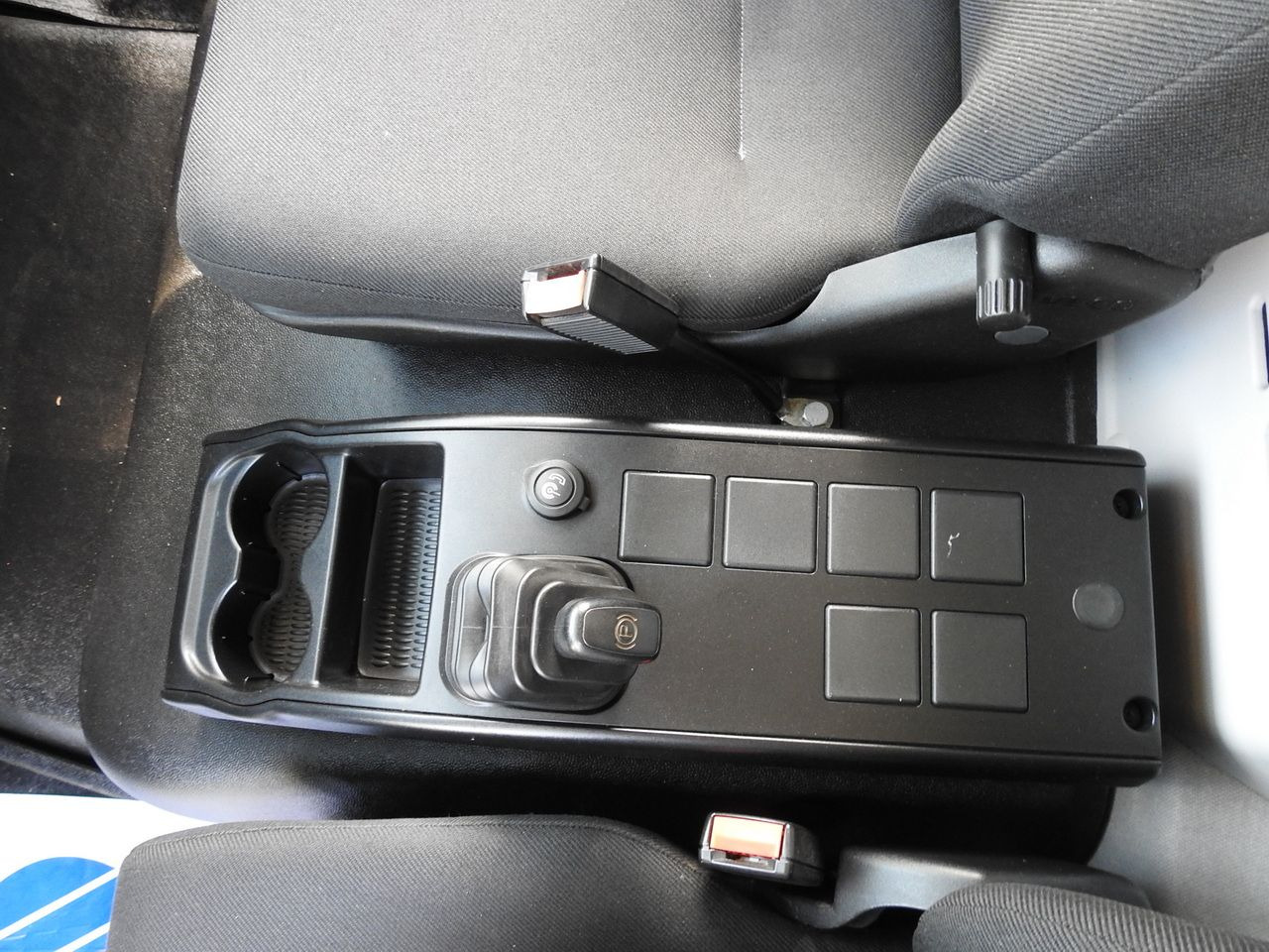 Тентованный грузовик IVECO EUROCARGO 120 - 220 TARPAULIN LIFT 20 PALLETS LED LIGHTS AUTOMATIC TRANSMISSION HI-MATIC TWIN WHEELS AIR CONDITIONING  220HP: фото 43