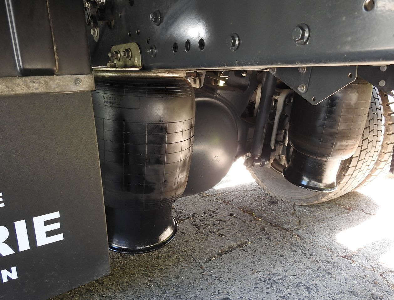 Тентованный грузовик IVECO EUROCARGO 120 - 220 TARPAULIN LIFT 20 PALLETS LED LIGHTS AUTOMATIC TRANSMISSION HI-MATIC TWIN WHEELS AIR CONDITIONING  220HP: фото 25