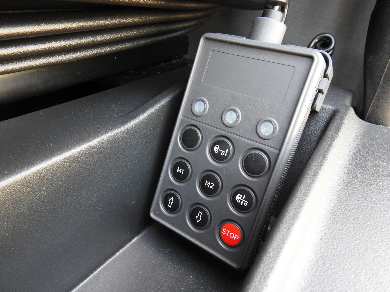 Тентованный грузовик IVECO EUROCARGO 120 - 220 TARPAULIN LIFT 20 PALLETS LED LIGHTS AUTOMATIC TRANSMISSION HI-MATIC TWIN WHEELS AIR CONDITIONING  220HP: фото 33