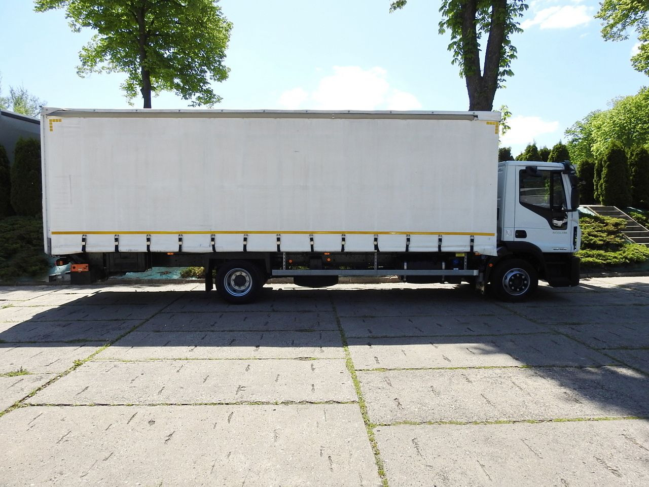 Тентованный грузовик IVECO EUROCARGO 120 - 220 TARPAULIN LIFT 20 PALLETS LED LIGHTS AUTOMATIC TRANSMISSION HI-MATIC TWIN WHEELS AIR CONDITIONING  220HP: фото 7