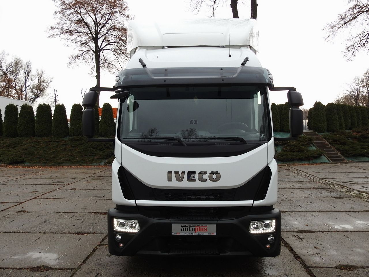IVECO EUROCARGO 120-250 NEW TARPAULIN LIFT 18 PALLETS WEBASTO CRUISE CONTROL AIR CONDITIONING LED LIGHTS PNEUMATICS AUTOMATIC TRANSMISSION HI-MATIC 250HP - Тентованный грузовик: фото 5 IVECO EUROCARGO 120-250 NEW TARPAULIN LIFT 18 PALLETS WEBASTO CRUISE CONTROL AIR CONDITIONING LED LIGHTS PNEUMATICS AUTOMATIC TRANSMISSION HI-MATIC 250HP - Тентованный грузовик: фото 5