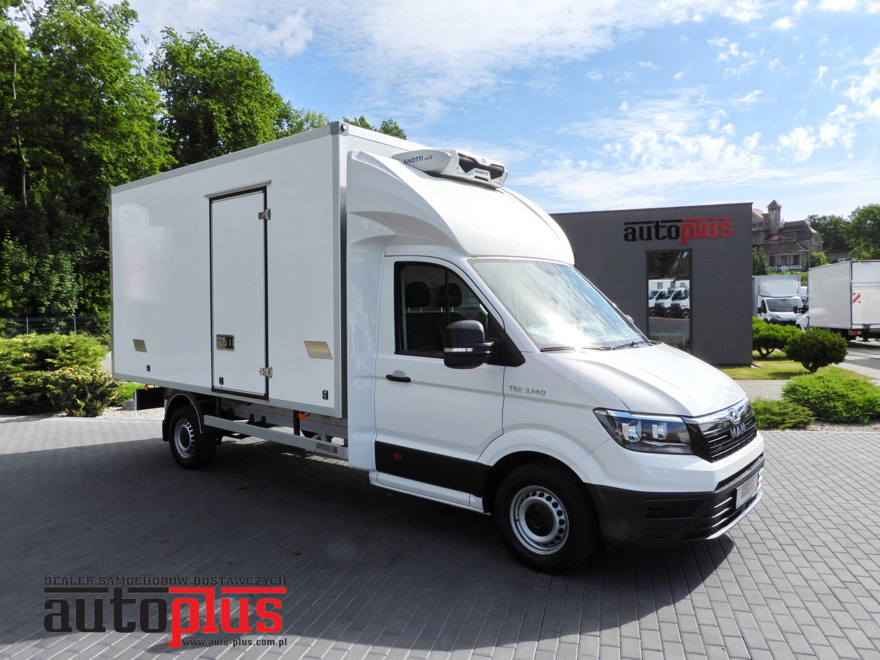 MAN TGE 3.140 REGRIGERATOR BOX -1*C 8 PALLETS HEATING FUNCTION CRUISE CONTROL PNEUMATICS AIR CONDITIONING 140HP - Фургон-рефрижератор: фото 1 MAN TGE 3.140 REGRIGERATOR BOX -1*C 8 PALLETS HEATING FUNCTION CRUISE CONTROL PNEUMATICS AIR CONDITIONING 140HP - Фургон-рефрижератор: фото 1