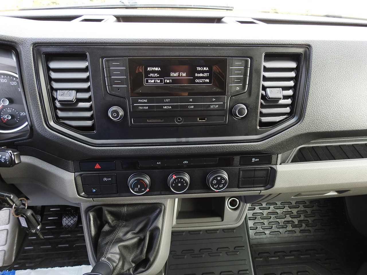 Фургон-рефрижератор MAN TGE 3.180 REGRIGERATOR BOX -5*C 8 PALLETS HEATING FUNCTION CRUISE CONTROL PNEUMATICS AIR CONDITIONING 180HP: фото 35 Фургон-рефрижератор MAN TGE 3.180 REGRIGERATOR BOX -5*C 8 PALLETS HEATING FUNCTION CRUISE CONTROL PNEUMATICS AIR CONDITIONING 180HP: фото 35