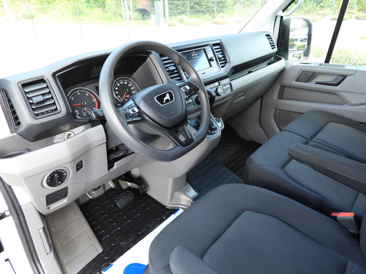 MAN TGE REFRIGERATOR VAN -5*C POWER SUPPLY 230V CRUISE CONTROL AUTOMATIC TRANSMISSION AIR CONDITIONING 180HP - Фургон-рефрижератор: фото 2 MAN TGE REFRIGERATOR VAN -5*C POWER SUPPLY 230V CRUISE CONTROL AUTOMATIC TRANSMISSION AIR CONDITIONING 180HP - Фургон-рефрижератор: фото 2