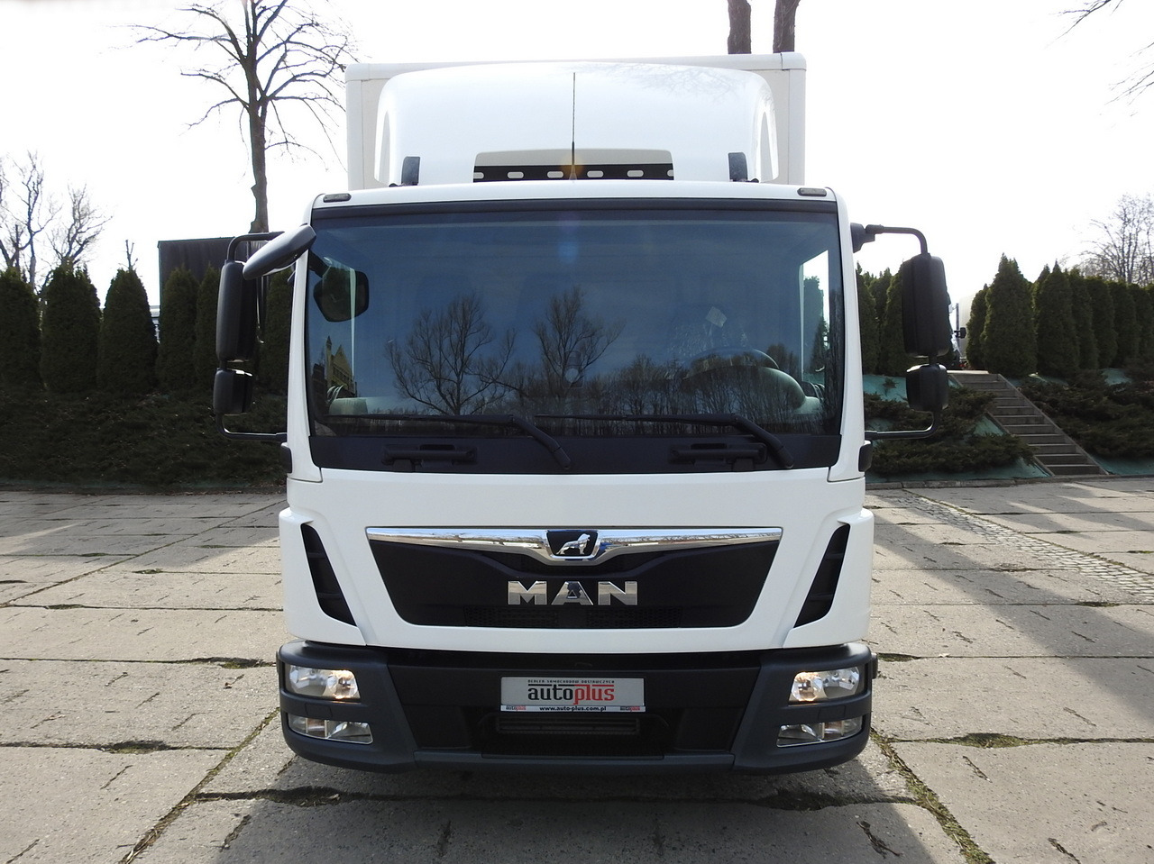 MAN TGL 8.18 BOX 16 PALLETS CRUISE CONTROL TWIN WHEELS 180HP - Грузовик с закрытым кузовом: фото 5 MAN TGL 8.18 BOX 16 PALLETS CRUISE CONTROL TWIN WHEELS 180HP - Грузовик с закрытым кузовом: фото 5