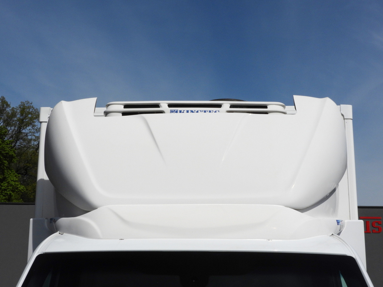 Фургон-рефрижератор MERCEDES SPRINTER 316 REGRIGERATOR BOX 0*C LIFT 8 PALLETS CRUISE CONTROL PNEUMATICS AIR CONDITIONING 160HP: фото 16 Фургон-рефрижератор MERCEDES SPRINTER 316 REGRIGERATOR BOX 0*C LIFT 8 PALLETS CRUISE CONTROL PNEUMATICS AIR CONDITIONING 160HP: фото 16