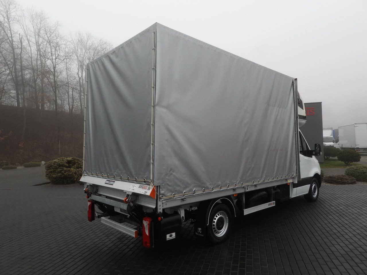 MERCEDES SPRINTER 319 TARPAULIN LIFT 8 PALLETS WEBASTO CRUISE CONTROL AUTOMATIC TRANSMISSION AIR CONDITIONING 190HP - Тентованный фургон: фото 3 MERCEDES SPRINTER 319 TARPAULIN LIFT 8 PALLETS WEBASTO CRUISE CONTROL AUTOMATIC TRANSMISSION AIR CONDITIONING 190HP - Тентованный фургон: фото 3