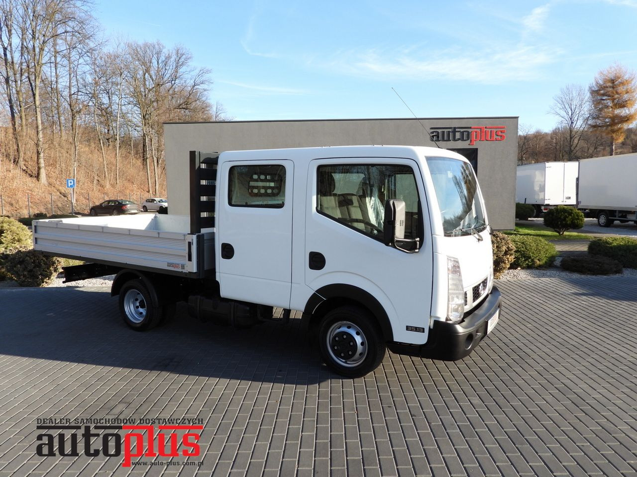 NISSAN CABSTAR NT400 STAKE BODY DOUBLE CABIN DOKA 6 SEATS TWIN WHEELS AIR CONDITIONING 130HP - Грузопассажирский фургон: фото 1 NISSAN CABSTAR NT400 STAKE BODY DOUBLE CABIN DOKA 6 SEATS TWIN WHEELS AIR CONDITIONING 130HP - Грузопассажирский фургон: фото 1